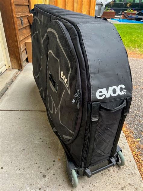 evoc travel bag pro review